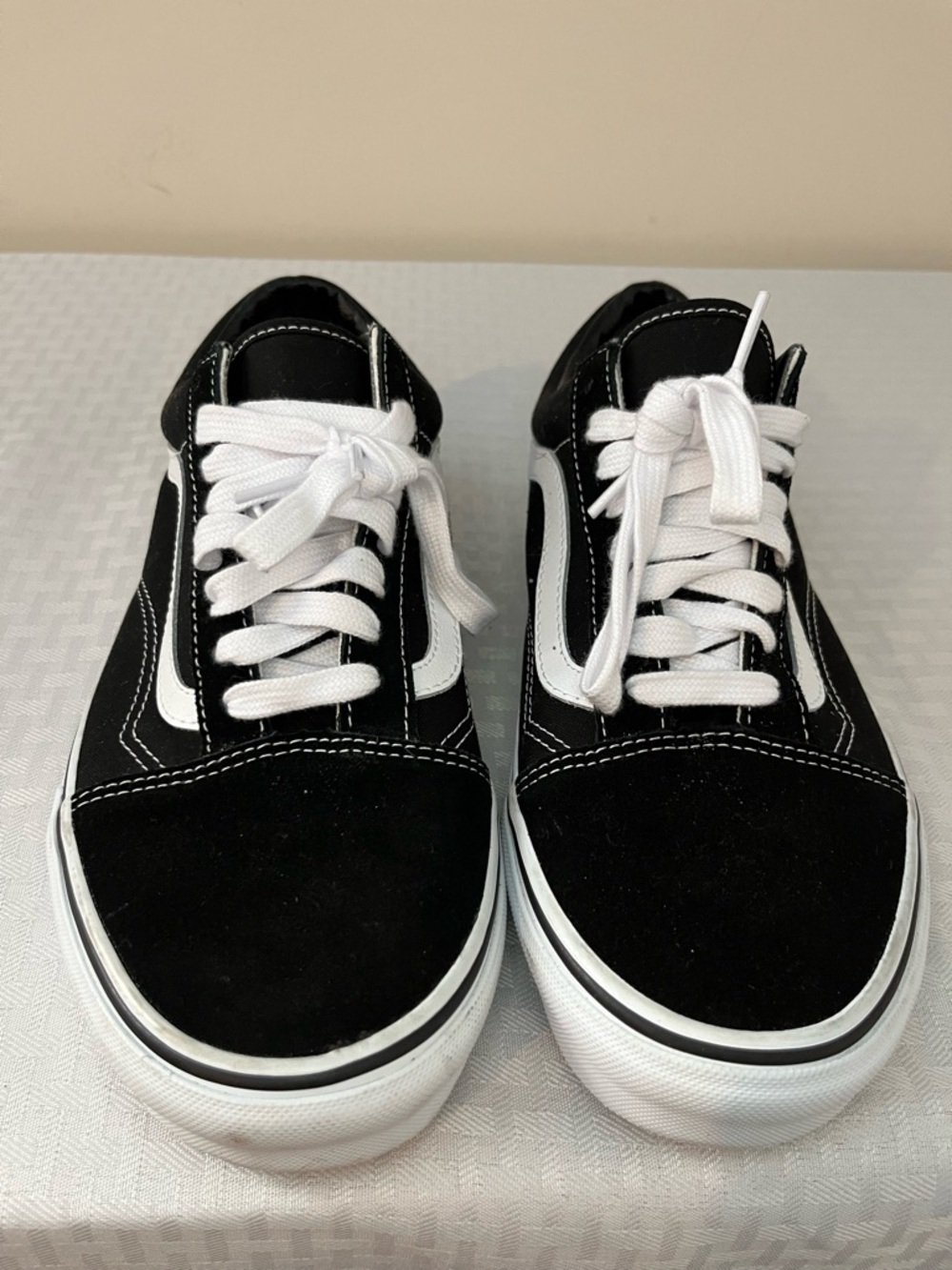VANS Old School Black & White Skate Sneakers 10.5W